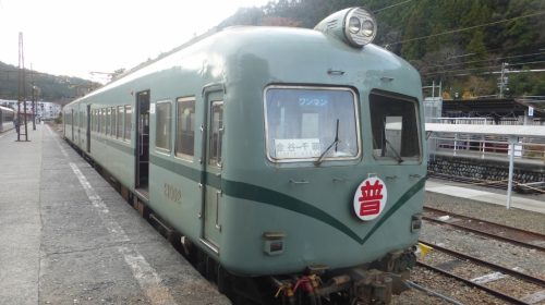 The local train of the Oigawa Railway Oigawa Line