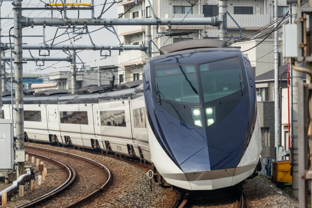 Keisei Skyliner AE series train used in "City Liner"