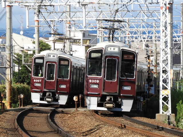Hankyu Kyoto Line 9300 series trains passing each other