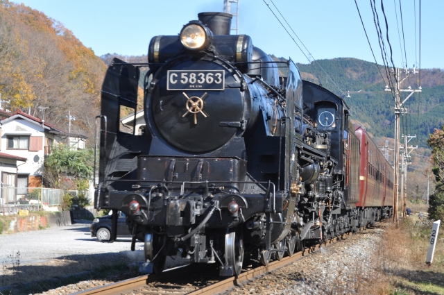 Chichibu Railway "SL Paleo Express" by steam locomotive type C58