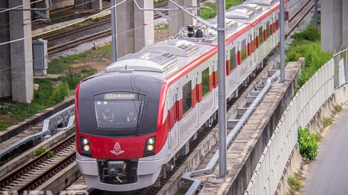 Hitachi's SRT 2000 series train running on the SRT Light Red Line
