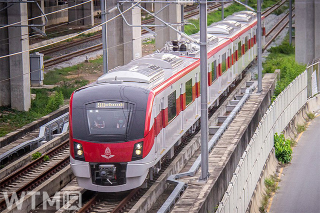 Hitachi's SRT 2000 series train running on the SRT Light Red Line