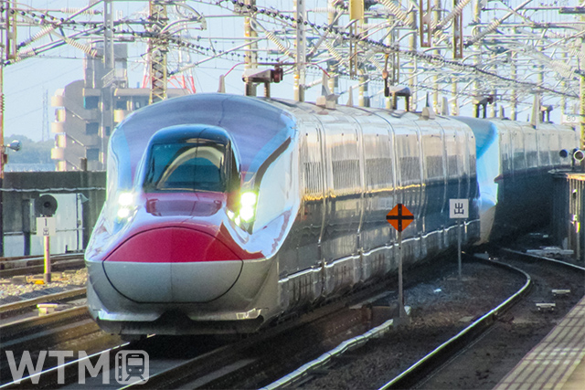 Combined operation of Tohoku - Akita Shinkansen E6 and E5 series (nozomi500/PhotoAC)