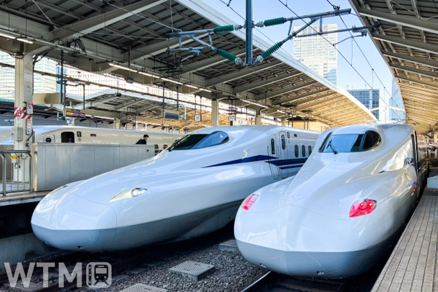 JR Central/West N700S bullet trains operated on the Tokaido/San-yo Shinkansen (マイペイ/PhotoAC)