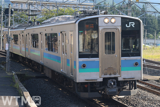 JR East E127 series EMU that operates as a local train on each line in the Nagano area (KUZUHA/PhotoAC)