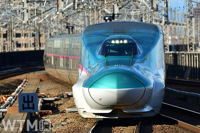 JR East E5 series operated on the Tohoku and Hokkaido Shinkansen (Harusz/PhotoAC)