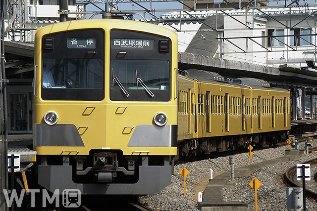 The Seibu New 101 series EMU operating on branch lines such as the Sayama Line and will be replaced with the "Sustainable Train Cars" in the future (たかさくら/PhotoAC)