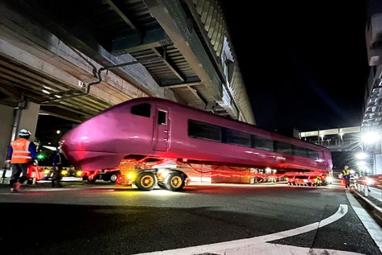 Closed railroad x Deregistered car = Future train? Former “Thunderbird” to be revived as restaurant in Kyoto