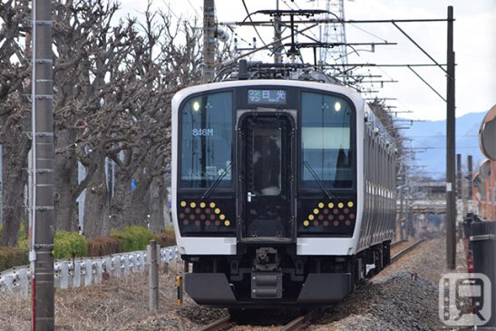 JR East E131 series EMU operating on the Nikko Line and other lines (Katsumi Yokoyama)